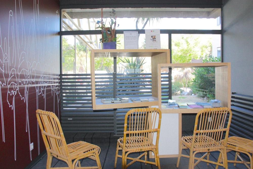 Ibis Styles Toulon La Seyne Sur Mer Exterior photo